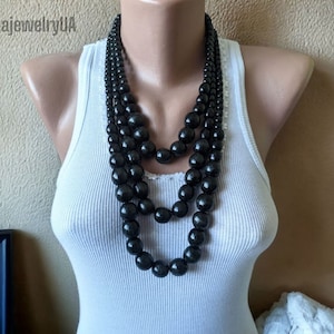 Zwarte multi streng grote lange kralen ketting, Verklaring drie draden houten ketting, Dikke kralen ketting, Multi layer Houten kralen ketting