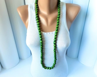 Green long necklace,Extra long Wooden bead necklace,Long Wood bead necklace,Long Chunky necklace,Boho bead necklace,beaded jewelry,Gifts
