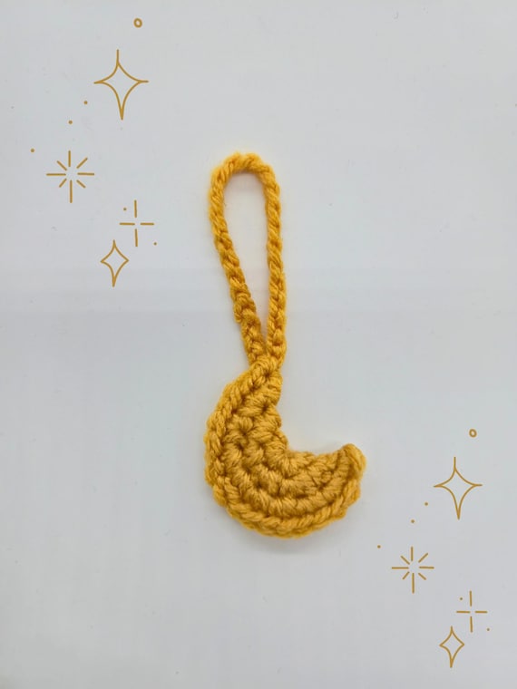 Crochet Moon Keychain, Crescent Moon Amigurumi Bag Charm - Etsy 日本