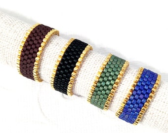 Miyuki woven ring - Golden outline - Purple, Green, Black and Brown