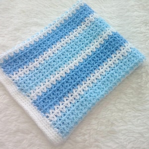 crochet baby blanket,blue blanket,baby shower gift,handmade blanket,stroller blanket, swaddle blanket