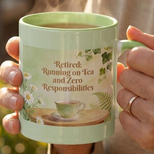 Mug à la retraite : courir au thé, zéro responsabilité, pension à vie activée