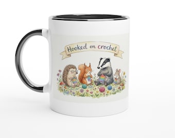 Caneca "Viciada em Crochê" - Uma Caneca Fofa para Amantes de Crochê e Fios - 325ml