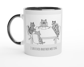 Caneca de escritório personalizada e divertida • "Sobrevivi a mais uma reunião" • Presente para brincadeiras no trabalho • Caneca com humor para o ambiente de trabalho