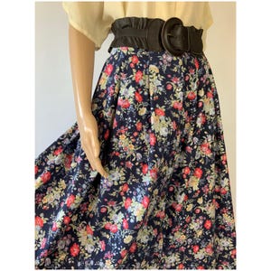 LAURA ASHLEY Vintage Floral Cotton Skirt / Cute Summer Prairie Skirt / Cottage Style Flare Skirt / Button Up Front / Size L - XL