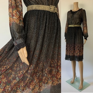 Vintage 1970&#39;s Pleated Ruffle Neck Dress / Boho Ruffle Collar Dress / Dark Floral Plisse Gown / Semi Sheer Floral Dress / Size S - M