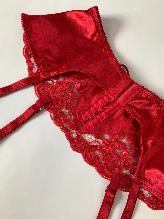 CHRISTIAN DIOR Vintage Red Garter Belt Elegant Floral… Gem