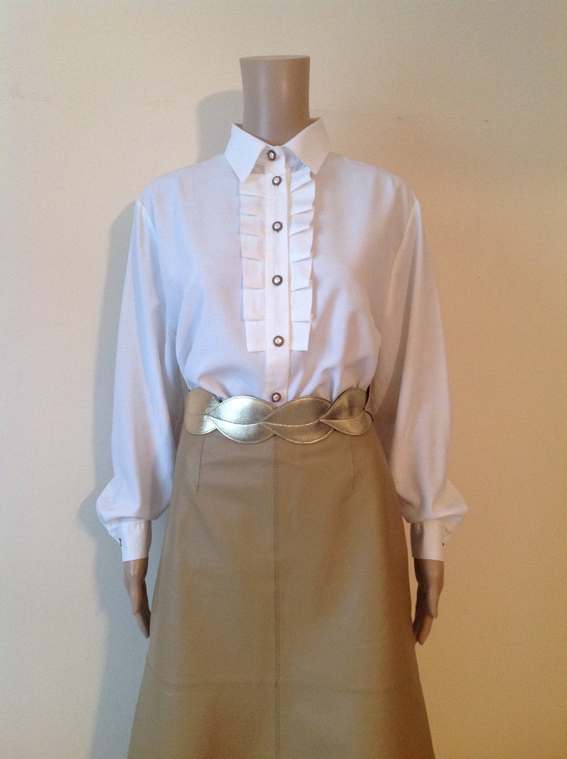 1990/'s Off White Pleated Front Blouse Button Up Cottagecore Shirt Tuxedo Secretary Suit Office Classic Elegant Jabot Collar Romantic Top