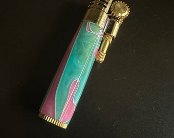 Handcrafted lighter