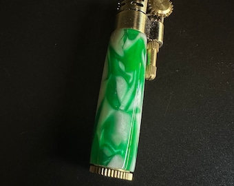 Handcrafted lighter