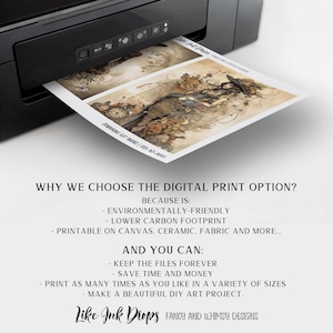 Op de afbeelding: Een printer print een digitale download voor een printbaar kunstproject. De tekst op de pagina luidt "WHY WE CHOOSE THE DIGITAL PRINT OPTION? BECAUSE IS: - ENVIRONMENTALLY-FRIENDLY - LOWER CARBON FOOTPRINT - PRINTABLE ON CANVAS, CERAMIC, FABRIC AND MORE... AND YOU CAN: KEEP THE FILES FOREVER - SAVE TIME AND MONEY - PRINT AS MANY TIMES AS YOU LIKE IN A VARIETY OF SIZES - MAKE A BEAUTIFUL DIY ART PROJECT. Like Ink Drops FANCY AND WHIMSY DESIGNS"
