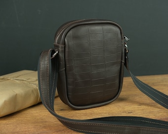 Leather shoulder bag, Compact everyday bag, Gift for him, Leather crossbody bag for men, Mens shoulder bag, Free Initials
