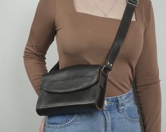 Bolso minimalista personalizado / Bolso bandolera de cuero / Bolso de hombro hecho a mano / Minibolso / Bolso bandolera / Bolso de mano para mujer / Hecho en Ucrania