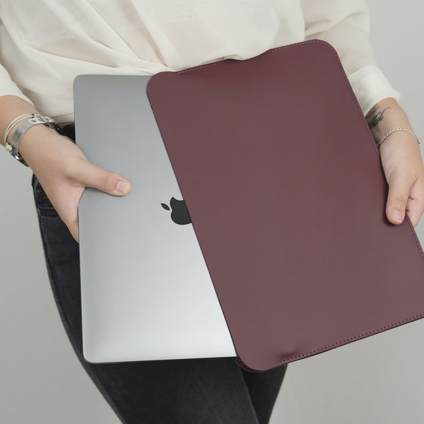 Leather sleeve for MacBook Pro 13 2020, 16 inch Laptop Case, 15 inch Macbook Pro Sleeve, MacBook Air M1 2020, Free initials