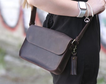 Personalized Leather shoulder bag for women, Small womens bag, Everyday leather bag, Small leather handbag, Leather purse, Girlfriend gift