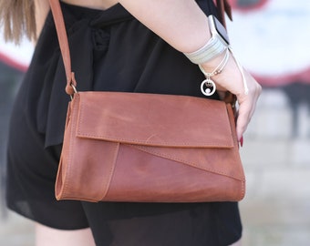 Personalized Leather shoulder bag for women, Small womens bag, Everyday leather bag, Leather crossbody bag, Leather purse, Personalized gift