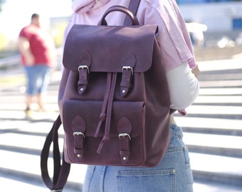 Mochila de cuero hecha a mano para mujer, mochila vintage con bolsillo frontal, bolso de viaje para el día a día, mochila universitaria, regalo para ella.