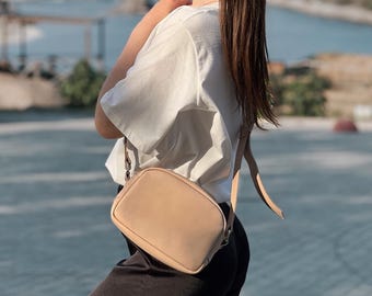 Leren crossbody schoudertas, handgemaakte crossbodytas, schoudertas, handgemaakt volnerf leer, dames lederen handtas, alledaagse damestas