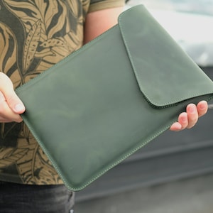 Personalized Leather Sleeve for MacBook Pro M1 Chip, Leather MacBook Case, MacBook 13 inch case 2020, Handmade laptop case, Free Initials