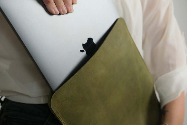 Gepersonaliseerde lederen hoes voor MacBook, MacBook Air 13 M2-hoes, 16 inch laptoptas, MacBook Pro 13 2020 cover, slanke lederen laptophoes afbeelding 2