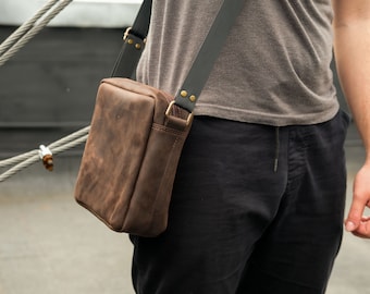 Man Small Canvas Crossbody Phone Purse Bag Mini Messenger Bag Waist Belt Side Bag
