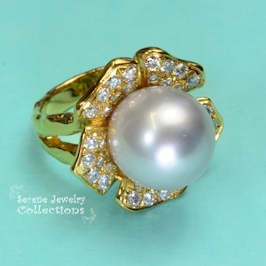 South Sea Pearl Diamond 18k solid gold Ring Vintage Ring Size 5.75