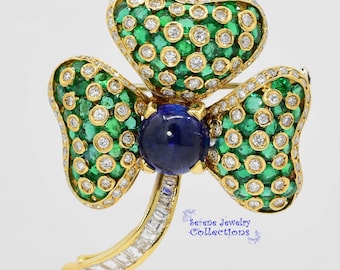 Italienische Kleeblatt-Brosche aus 18 Karat Gelbgold mit smaragdblauem Saphir und Diamanten im Vintage-Stil