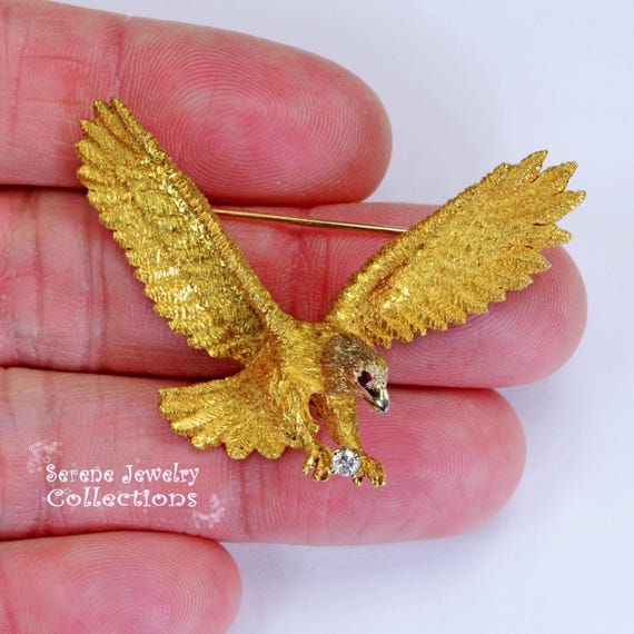 Ruby Diamond 18k Solid Gold Eagle Brooch Vintage - image 9