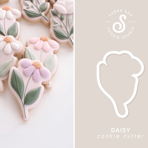 Daisy Cookie Cutter image 1