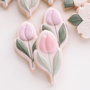 Tulip Cookie Cutter image 2