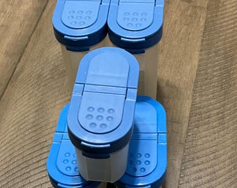 Tupperware Modular Mates Spice Container Country Blue  1843 & 1846 Set Of 5 Small Large  Stackable Seasoning Storage 1/2 Cup 1 Cup