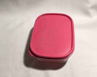VINTAGE TUPPERWARE PINK LIDS 11 & 8 CUP Stackable Square Rectangle 1620-2  1792-2