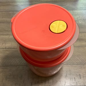 Tupperware Rock N Serve Round Containers 3 1/2 qts & 8 1/2 qts Set Of 4 Microwave Freezer Safe Vintage