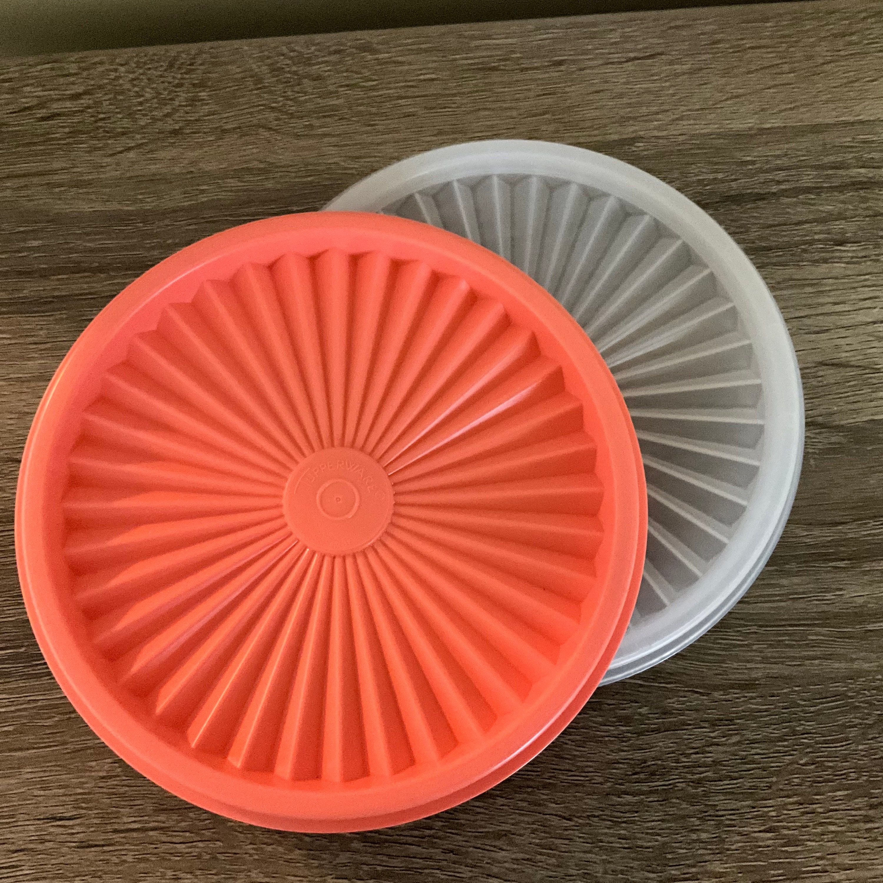 Tupperware Orange Duo 4 Bowl Set with Locking Seal Lids 5474, 5422, 5395