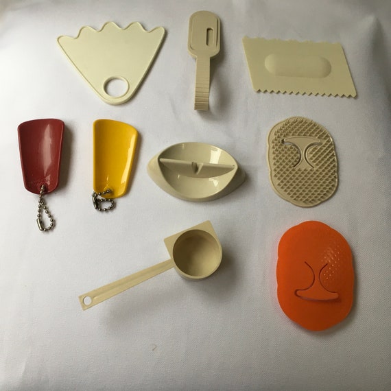 optellen pk gelijktijdig Vintage Tupperware Gadgets Coffee Measuring Spoon Knife Rest - Etsy