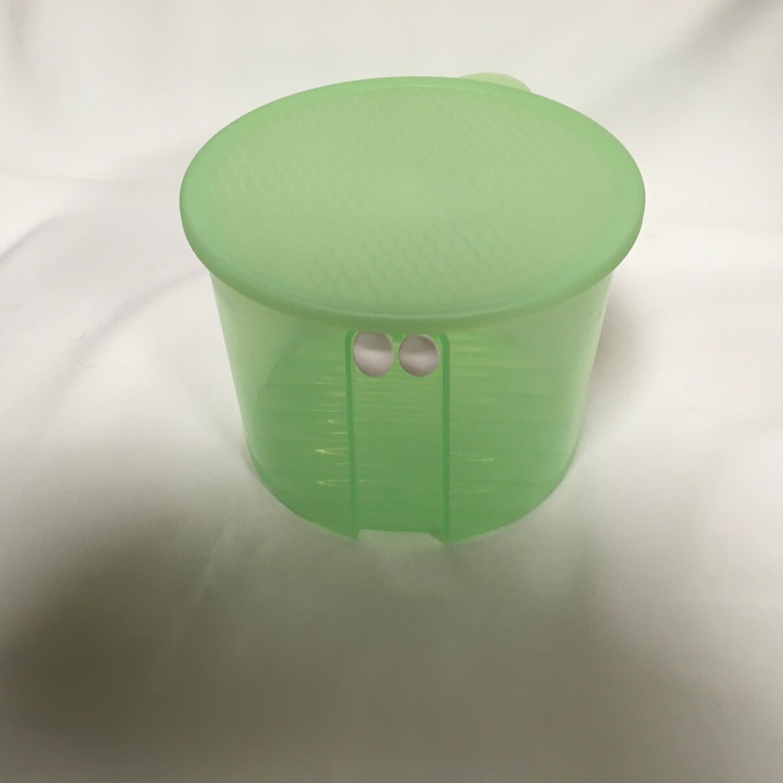 Tupperware Fridge Smart Large Round Vegetables Veggies Fresh Vents 20