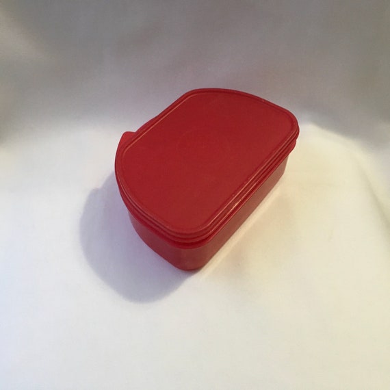 Tupperware Kühlschrank Stapel hoch 1/2 Behälter 2,5 Tassen Rot 2797 2799 Kühlschrank Lagerung Käse Aufschnitt