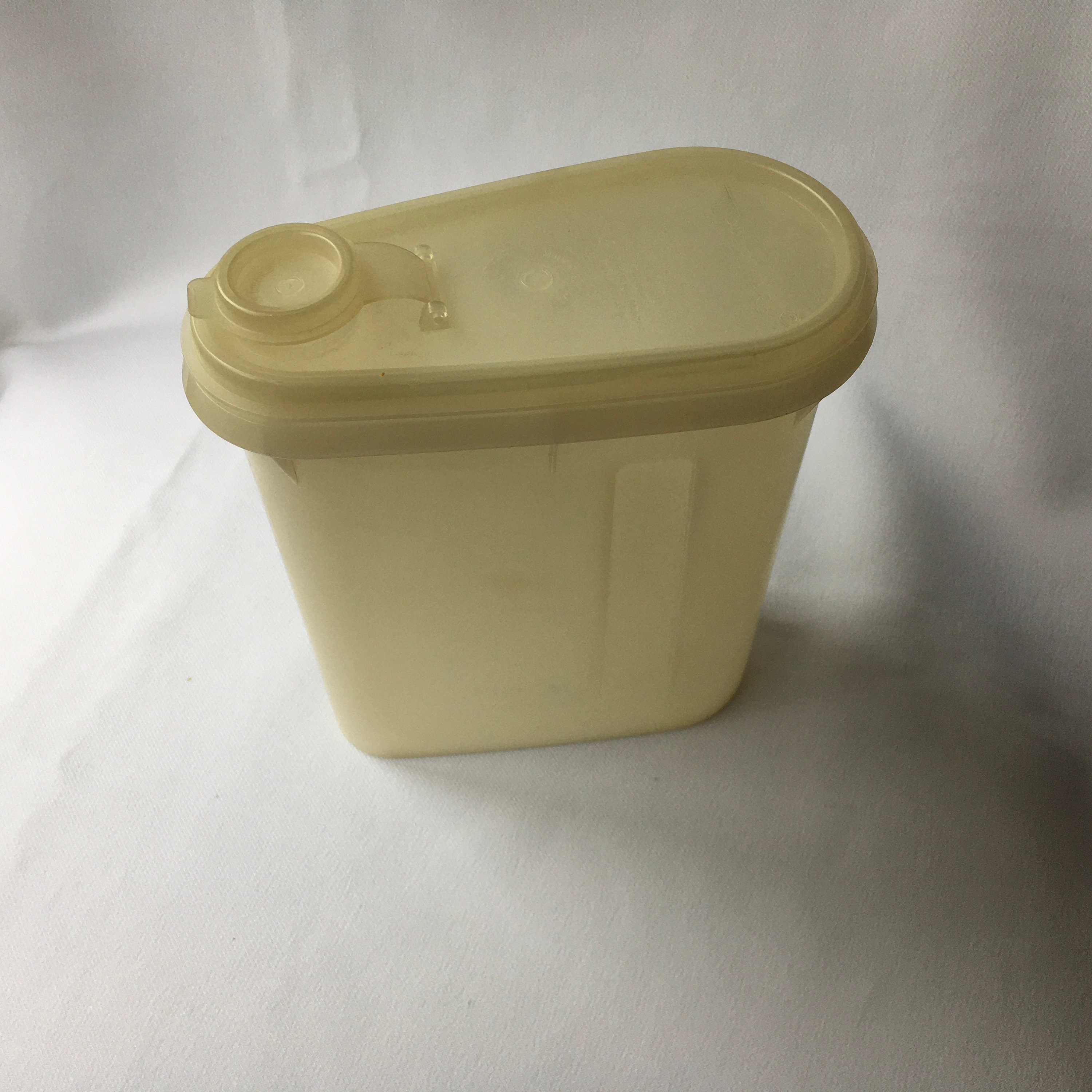 Vintage Tupperware Sandwich Containers / White Tupperware / yellow /  Container / green / Replacements / RV