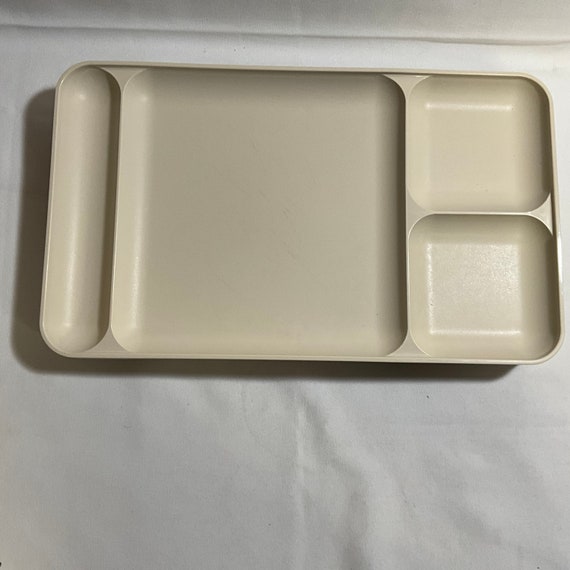 Plastic tv 2024 dinner trays
