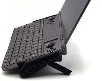 GPD Win Max 2 Grips with integrated folding stand
