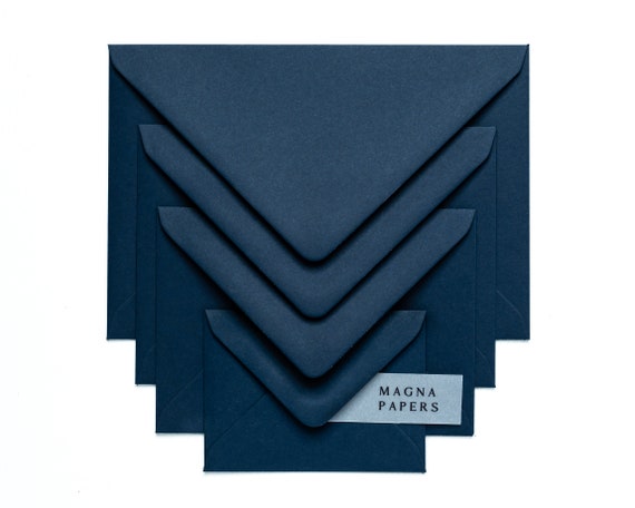 Enveloppes à rabat bleu impérial | Enveloppes pointues bleu marine