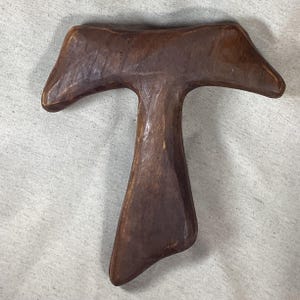 Tau Cross, Camino de Santiago, pilgrim, Saint Francis, The Way of Saint James, Pilgrim, wood carving, carved relief