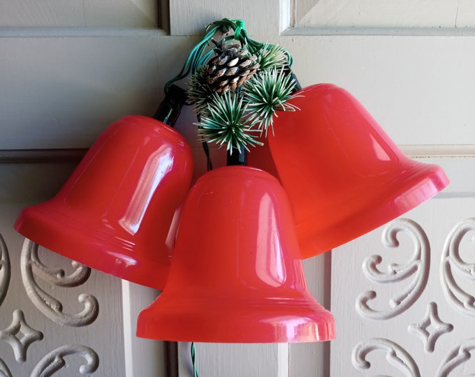 Vintage Christmas Bell Lights Illuminated Bell Cluster Molded Plastic