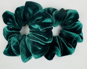 Kids Christmas Green Velvet Scrunchies, Luxury SET of 2 Large Scrunchies for Girls,  Hair Tie for Toddlers