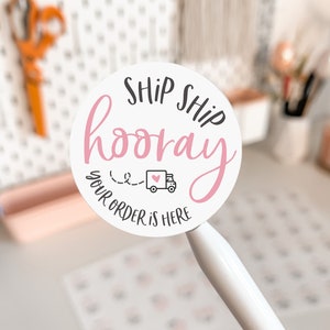 Rosa - Nave Nave Evviva Il tuo ordine è qui - Adesivi rotondi Sigilli - Cricut Cameo Avery Print Cut - Scarica PNG