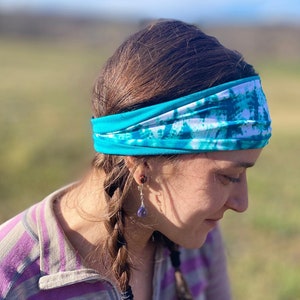 Mint White Tie Dye - Reversible Fitness Headband - No Slip, Moisture-Wicking, Yoga, Workout, Stretch Comfort Fashion Hairband