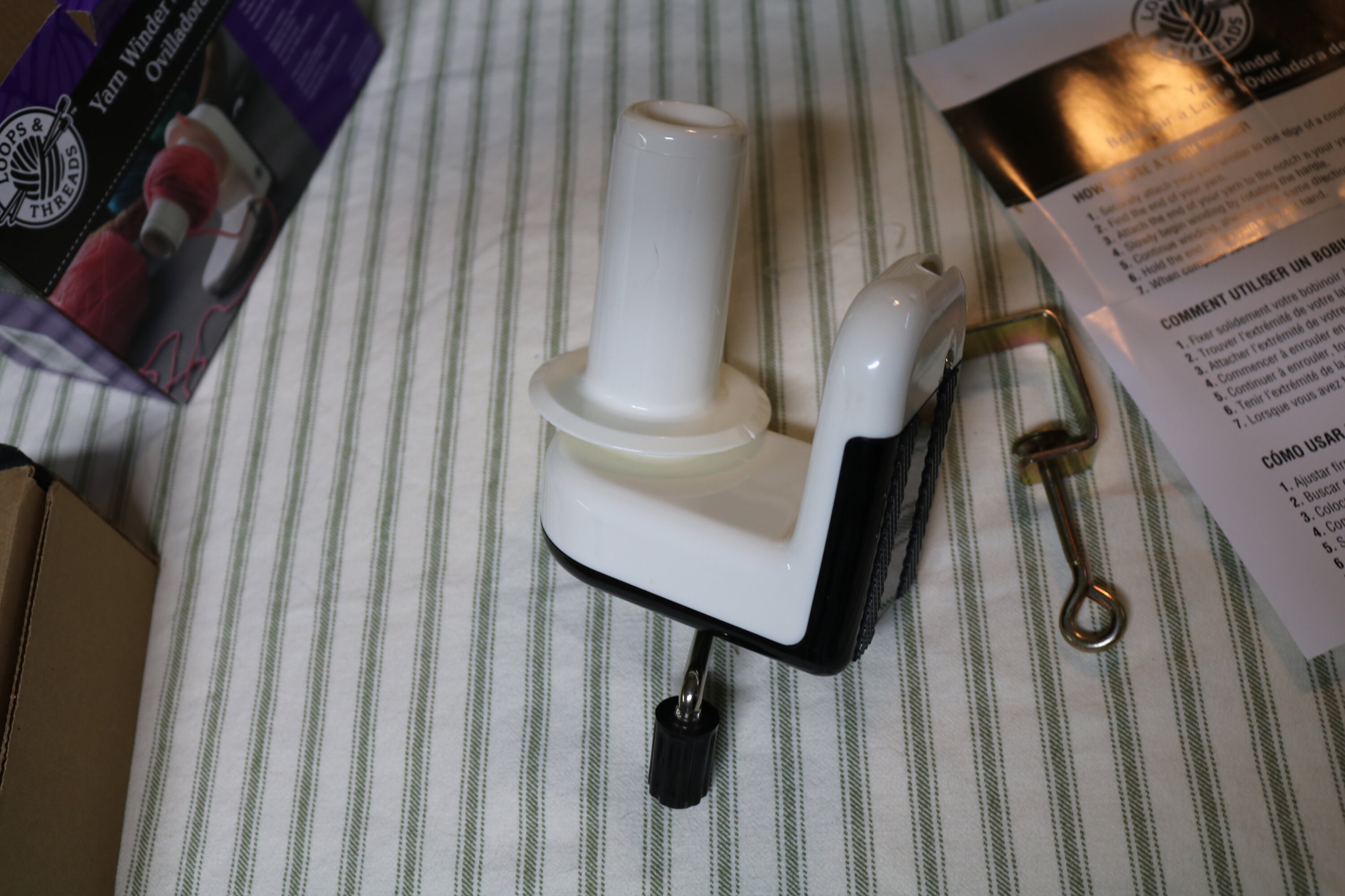 Loops & Threads™ Yarn Winder, Gently Used, Includes Instructions, Clamp