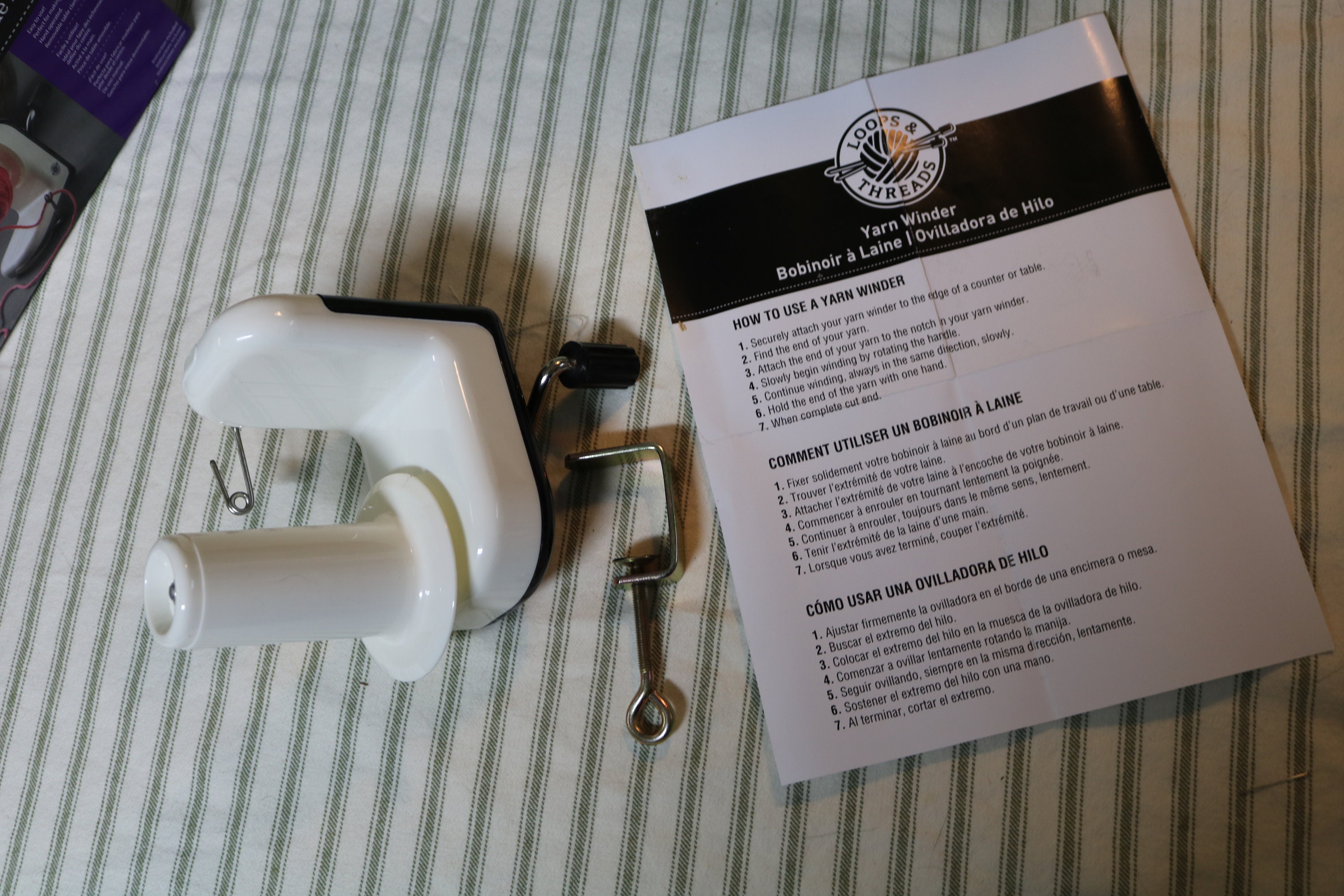 Loops & Threads™ Yarn Winder, Gently Used, Includes Instructions, Clamp