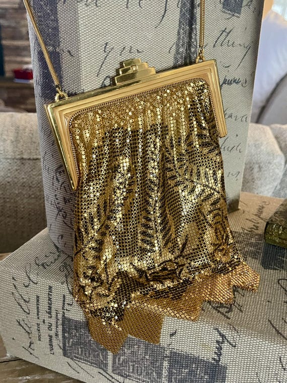 Rare, Whiting Davis Armored, Enamel Mesh Bag, in Gold/black