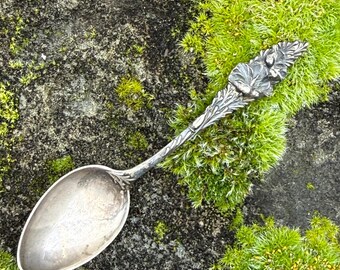 RARE, antiquité, Watson, argent sterling, cuillère à café, pavot/lys 1910
